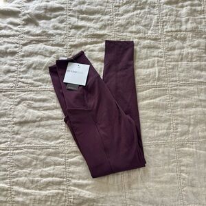 Beyond Yoga PowerBeyond Pocket Midi Leggings